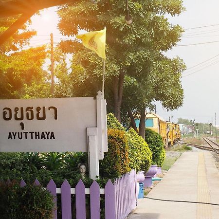 OYO 465 Krung Kao Traveller Lodge Phra Nakhon Si Ayutthaya Exterior foto