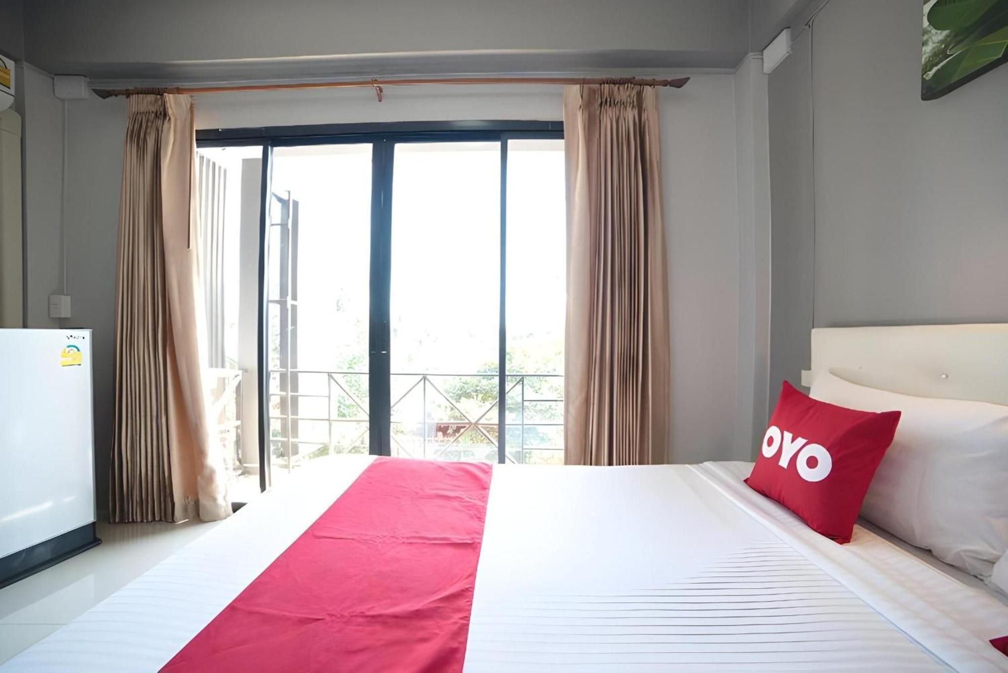 OYO 465 Krung Kao Traveller Lodge Phra Nakhon Si Ayutthaya Exterior foto