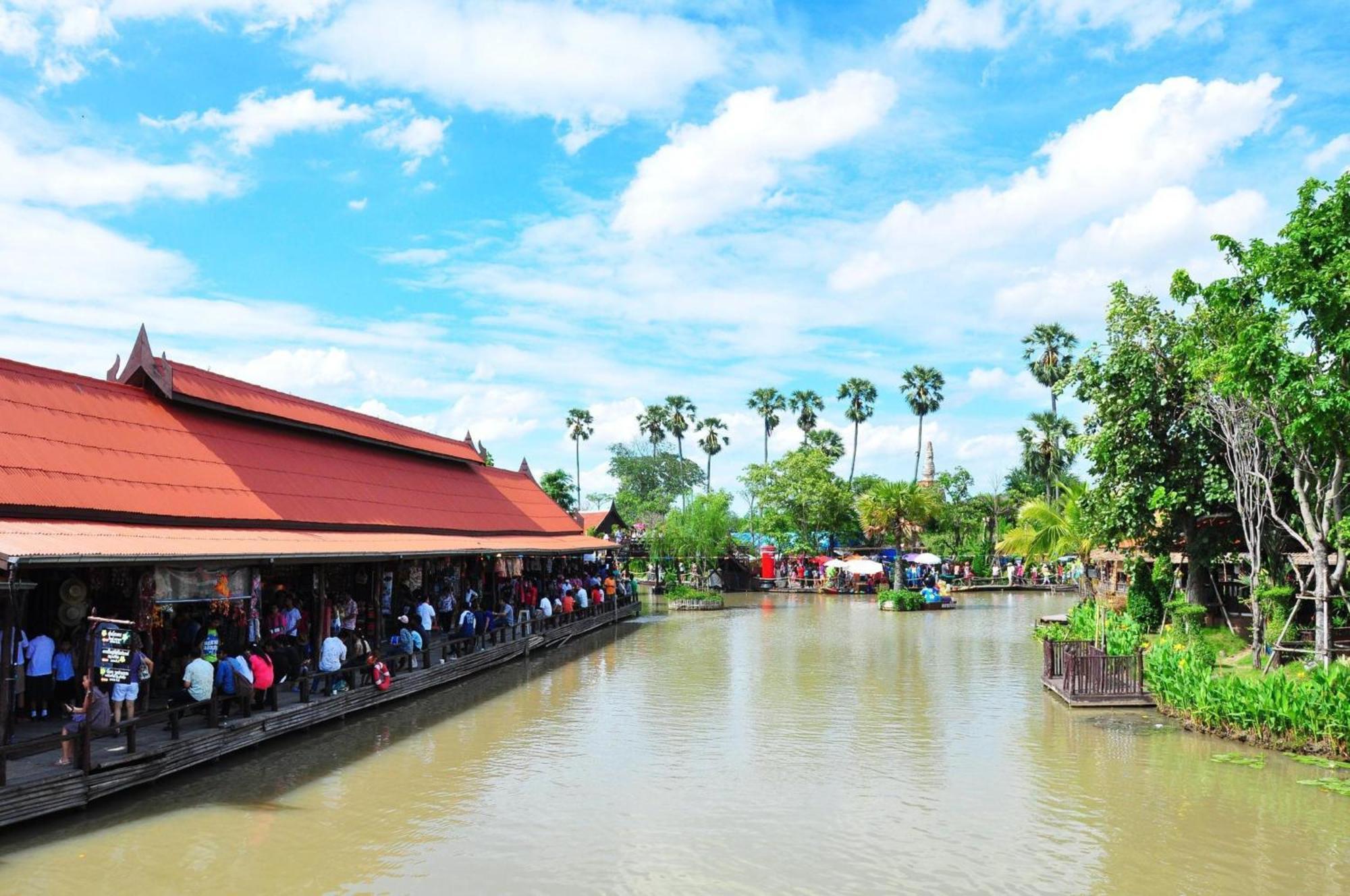 OYO 465 Krung Kao Traveller Lodge Phra Nakhon Si Ayutthaya Exterior foto