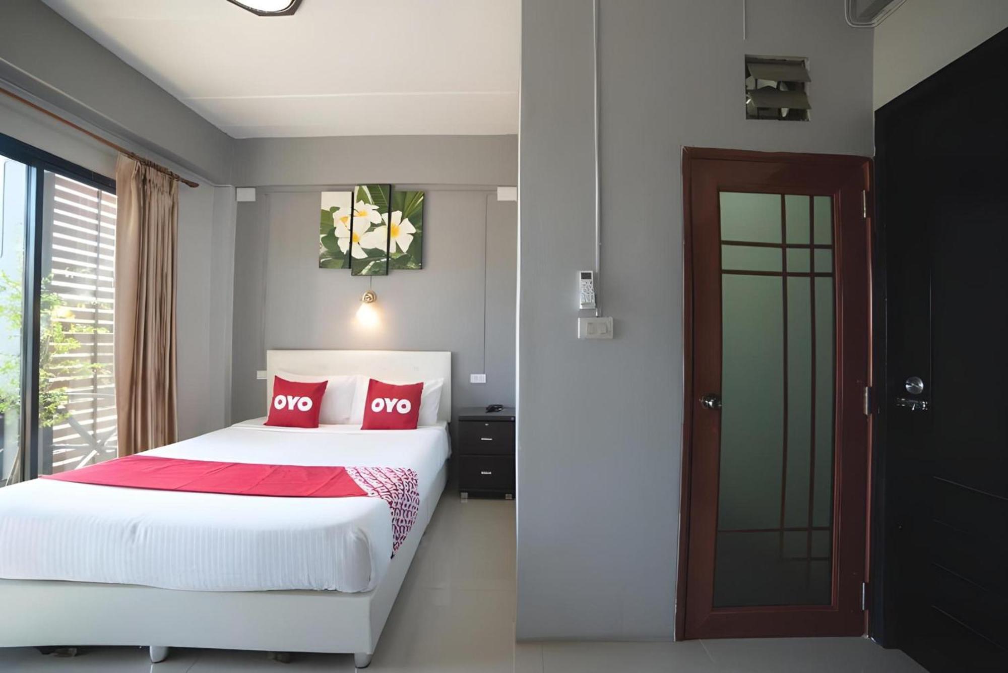 OYO 465 Krung Kao Traveller Lodge Phra Nakhon Si Ayutthaya Exterior foto