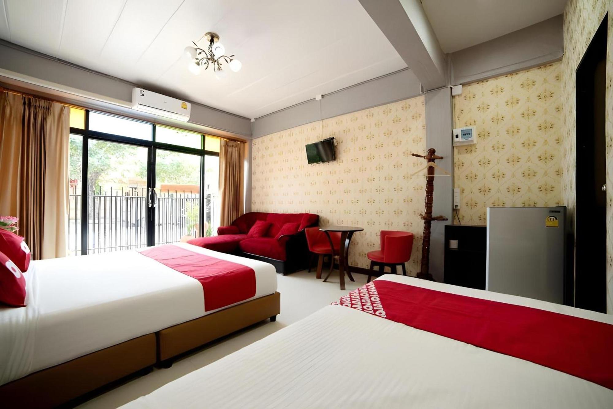 OYO 465 Krung Kao Traveller Lodge Phra Nakhon Si Ayutthaya Exterior foto